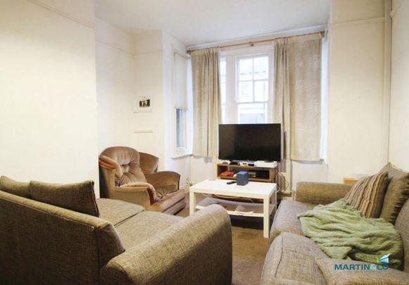 5 bedroom townhouse to rent - Photo 1