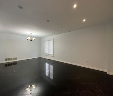 For Lease - 7132 Harding Crescent, Mississauga, Ontario - Photo 4