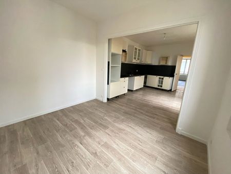 Location appartement 3 pièces, 60.00m², Ballancourt-sur-Essonne - Photo 2