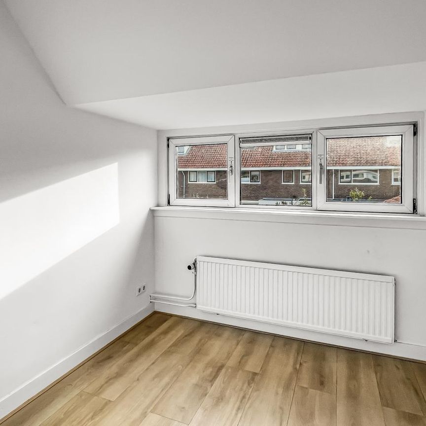 E. de Bruynstraat, 1411SX, Naarden - Photo 1