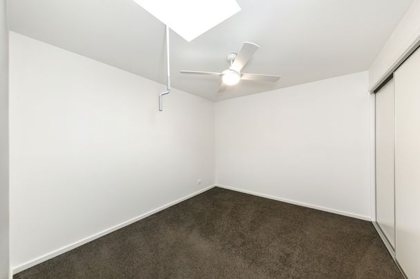 Modern Two Bedroom House - Photo 1