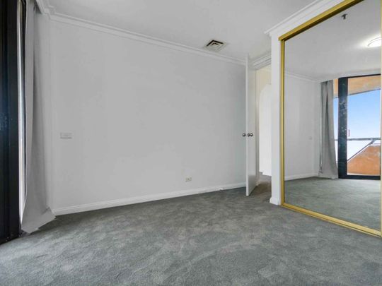 "EASTGATE" - FABULOUS APARTMENT WITH RESORT STYLE FACILITIES - Photo 1
