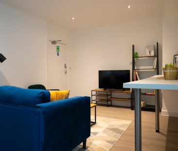 1 bedroom in a house share to rent - Photo 1