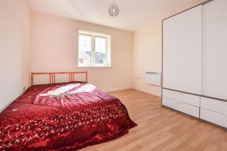 2 bedroom apartment to rent - Photo 4