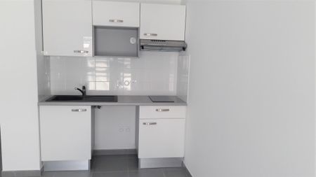 location Appartement T0 DE 32.99m² À LAGNY SUR MARNE - Photo 3