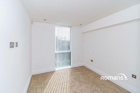 2 bedroom flat to rent - Photo 3