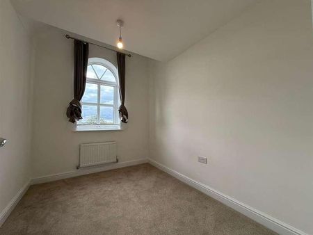 Rivington Park, Bolton, BL6 - Photo 3