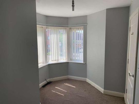 New Chester Road, Birkenhead, CH42 - Photo 1