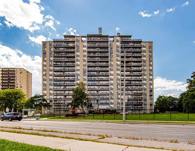 Valleyview Towers | 2980 Don Mills Road, Toronto - Photo 1