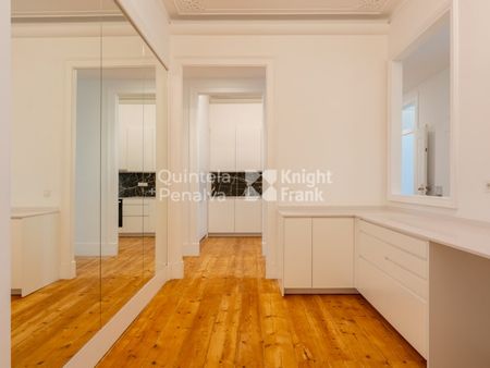 Apartamento T3+1 em Lisboa - Photo 3