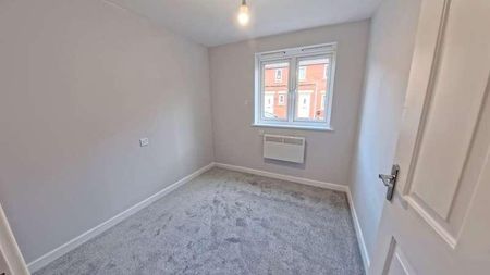 Macfarlane Chase, Weston-super-mare, BS23 - Photo 4