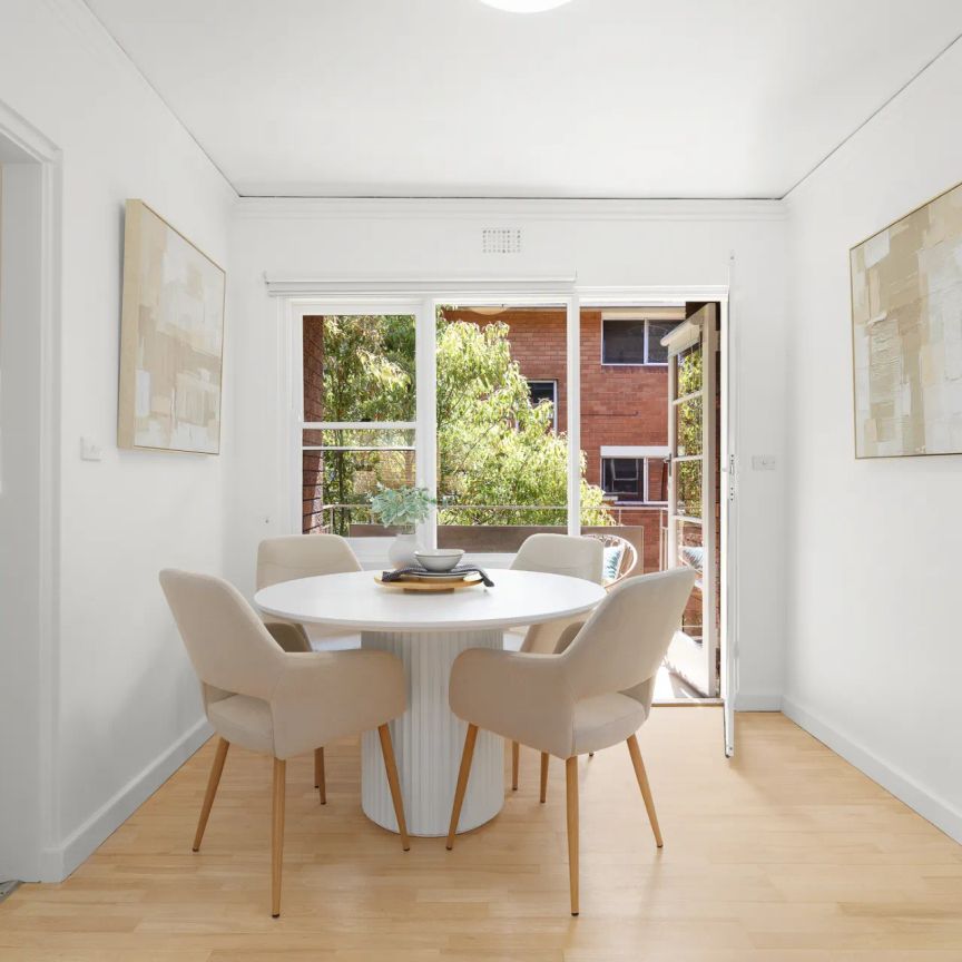 Classic Comfort and Convenience - Photo 1