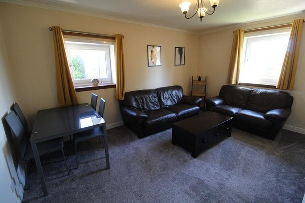 3 bedroom flat to rent - Photo 1