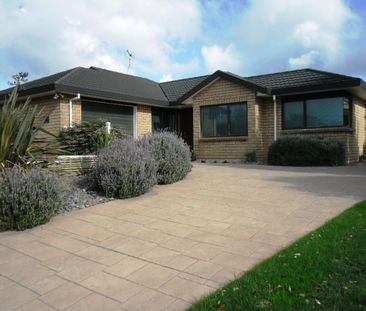 Paraparaumu - 3 Bedrooms - Photo 3