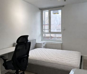 Room in a Shared House, Bruckner Street, W10 - Photo 2