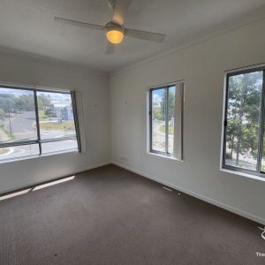 Convenient & Cozy 1-Bedroom Apartment on Springfield Lakes Boulevard! - Photo 2