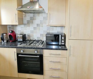 2 bedroom flat to rent - Photo 6