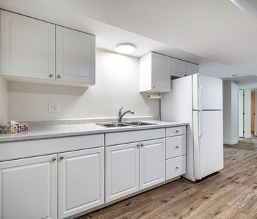 For Lease - 772 Olive Avenue, Oshawa, Ontario - Photo 3