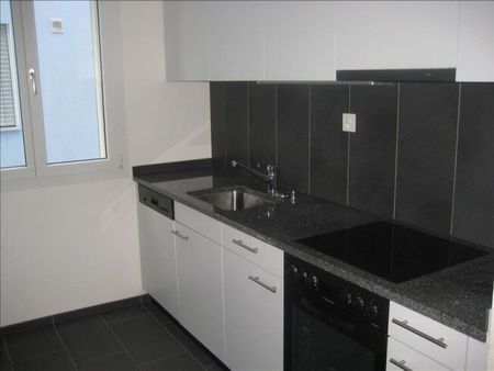 Sunny apartment with sitting area in the garden - Photo 2