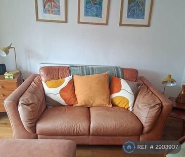 3 bedroom terraced house to rent - Photo 3