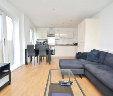 2 bedroom apartment to rent - Photo 2