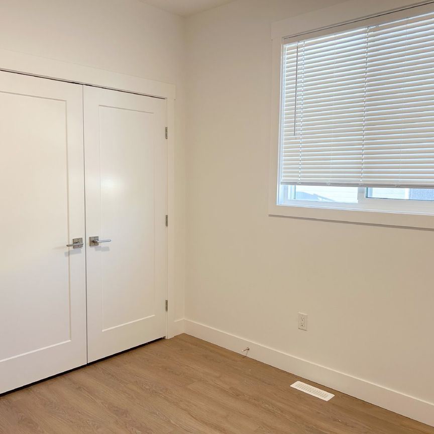 WHITTAKER 4 - A - 8146 - Photo 1