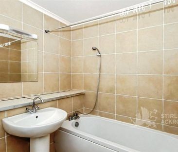 Studio to rent - Photo 6
