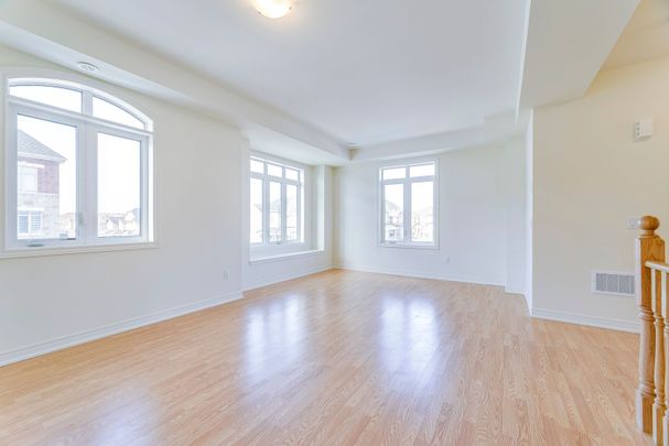 For Lease - 454 Silver Maple Road, Oakville, Ontario - Photo 1