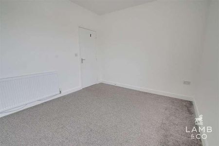 Meadow Way, Jaywick, Clacton-on-sea, CO15 - Photo 3