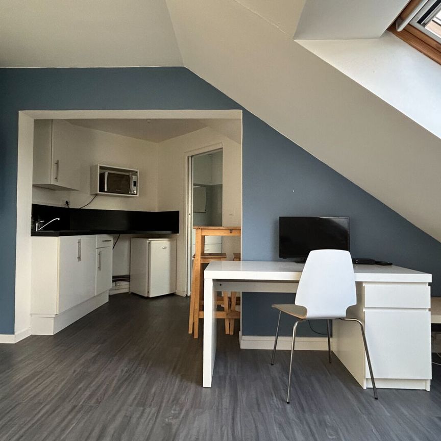 Location Appartement 1 pièce 20m² - Photo 1