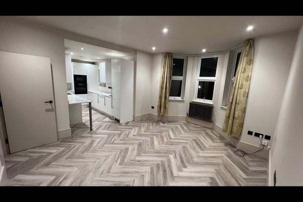 2 Bed Flat, Therapia Road, SE22 - Photo 1