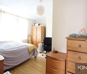4 bedroom semi-detached house to rent - Photo 2