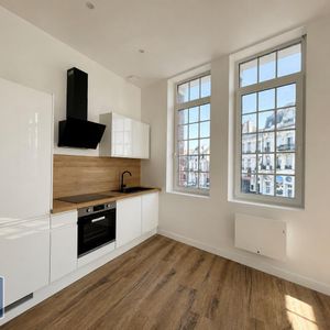 Location Appartement 2 pièces 66m² CAMBRAI 59400 - Photo 2