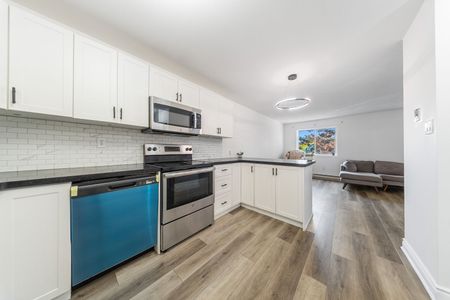 For Lease - 1030 Falgarwood Drive Unit# 71, Oakville, Ontario - Photo 4