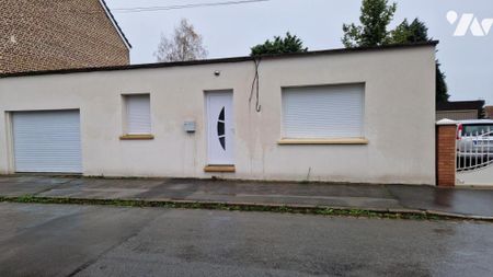 VENDIN LE VIEL, centre-ville: maison de type 2 avec jardin à 550 euros - Photo 2