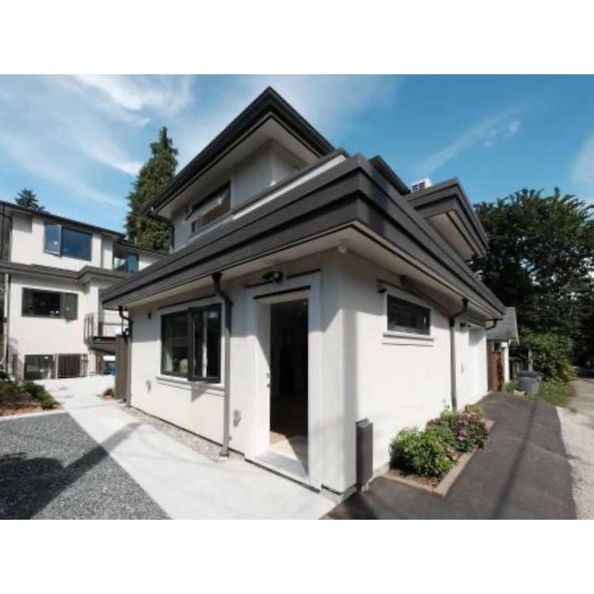 3236 W 35TH AVENUE, Vancouver, British Columbia - Photo 1