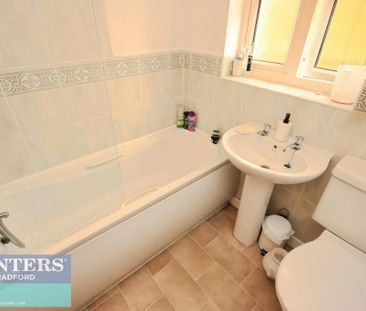 2 bedroom semi-detached house to rent - Photo 5