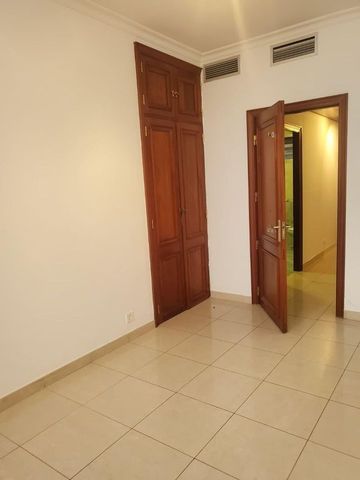 5 room luxury Flat for rent in Las Palmas de Gran Canaria, Spain - Photo 3