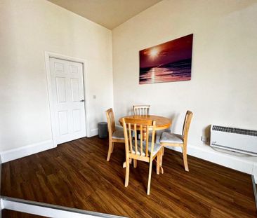 2 bedroom maisonette to rent - Photo 3