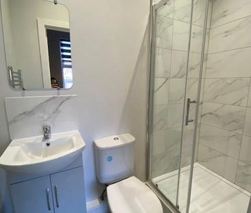 1 bedroom in a house share to rent - Photo 6