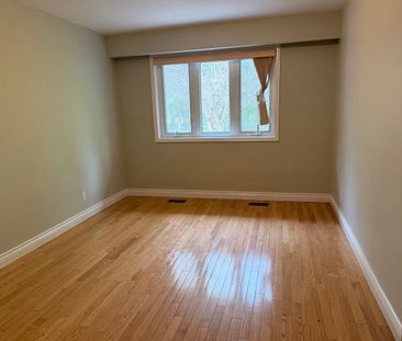 For Lease - 22 Whitelock Crescent Unit# Main, Toronto, Ontario - Photo 3