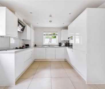 3 bedroom detached house to rent - Photo 1