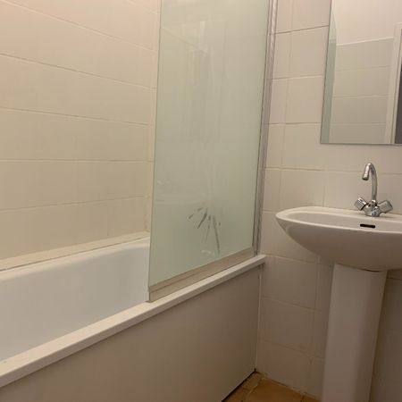 Location Appartement 1 pièce 28m² AIX EN PROVENCE 13100 - Photo 4