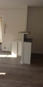 Location Appartement 2 pièces 33m² ROUEN 76000 - Photo 3