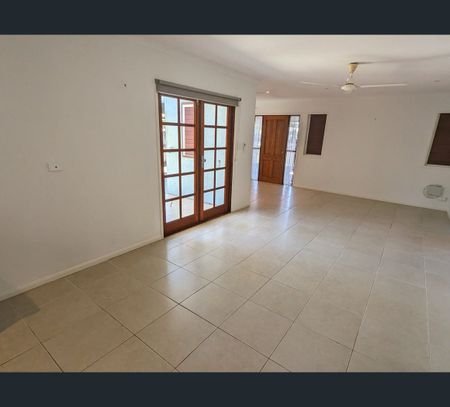 62B Gatton Street, Parramatta Park, Qld 4870 - Photo 4