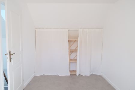 Location Maison 4 pièces 84m² - Photo 5