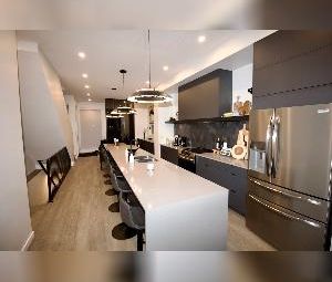 Modern Luxury Infill 4 Bed 3.5 Bath Parkview Edmonton - Photo 2