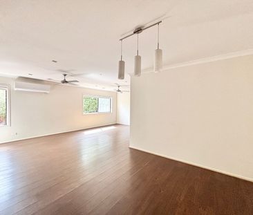 Spacious Family Living in Leopold - Photo 2