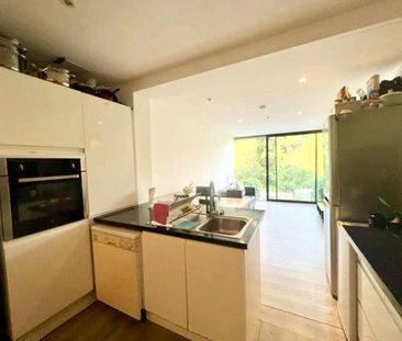 Wolfe Crescent Room 4 - Photo 3