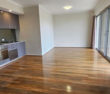 All Class - Stunning Studio Apartment - Photo 6